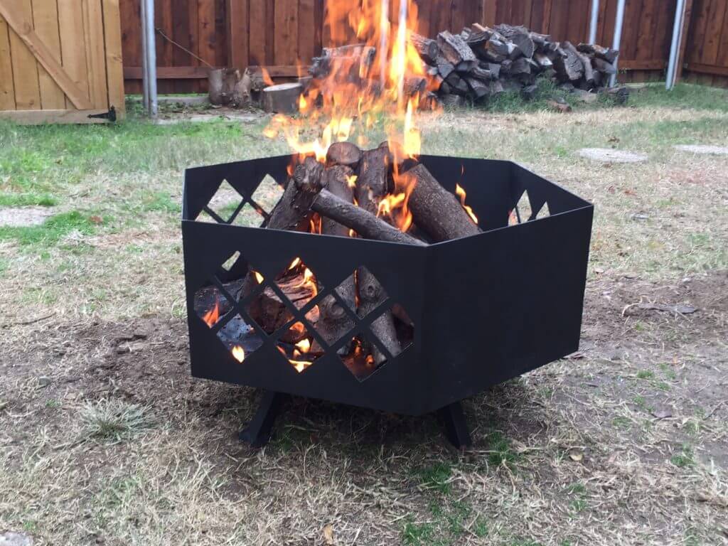 20 Cool Metal Fire Pit Designs to Warm Up Your Backyard or Patio