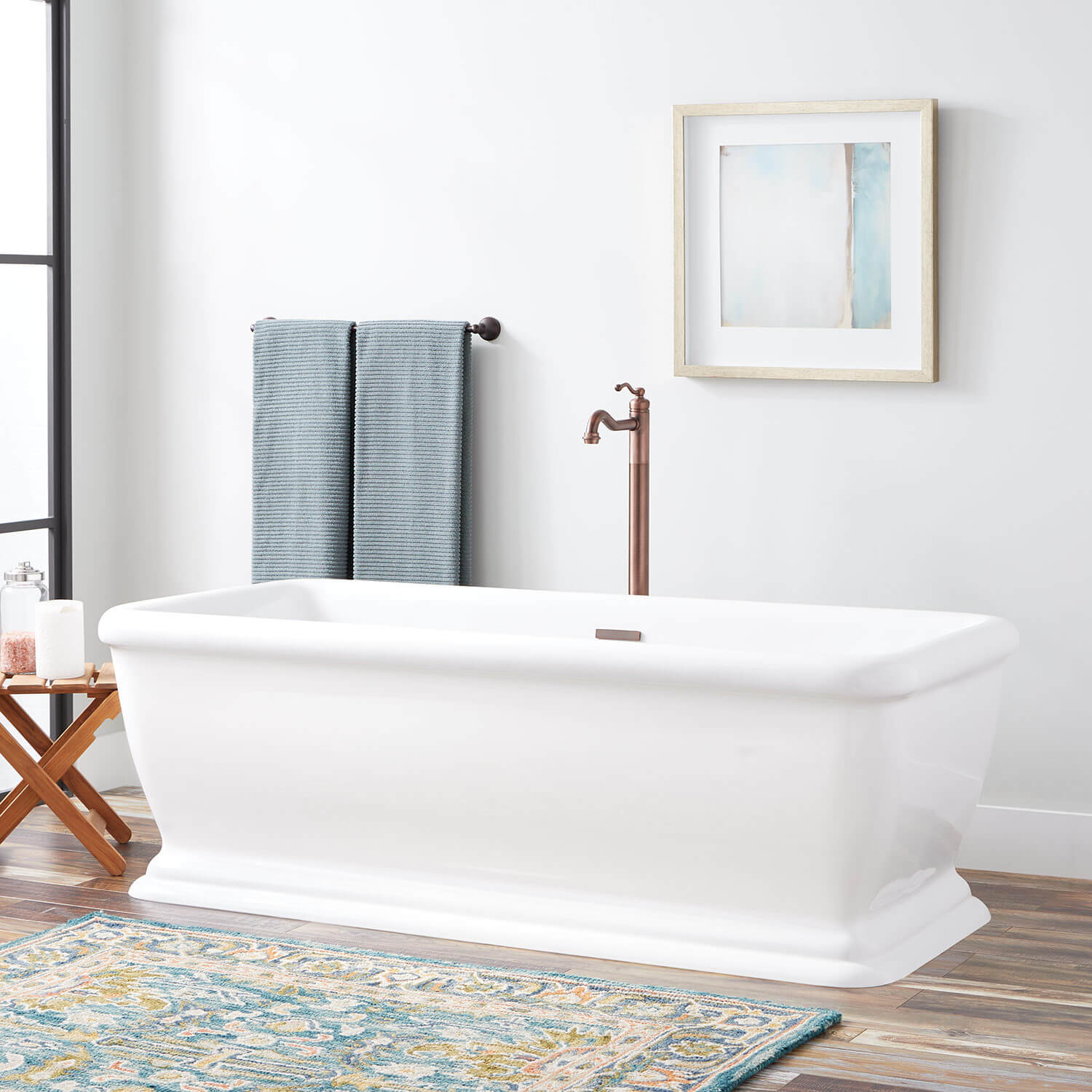 10 Mini Bathtub and Shower Combos for Your Small Bathrooms